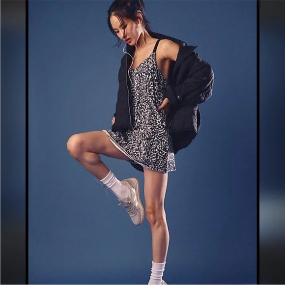 🆕FREE POEPLE HOT SHOT ANIMAL PRINT ROMPER MINI DRESS - Picture 2 of 9